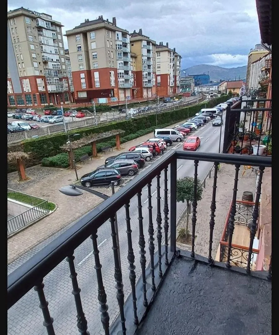 Spacious Apartment With Terrace In Camargo Maliano